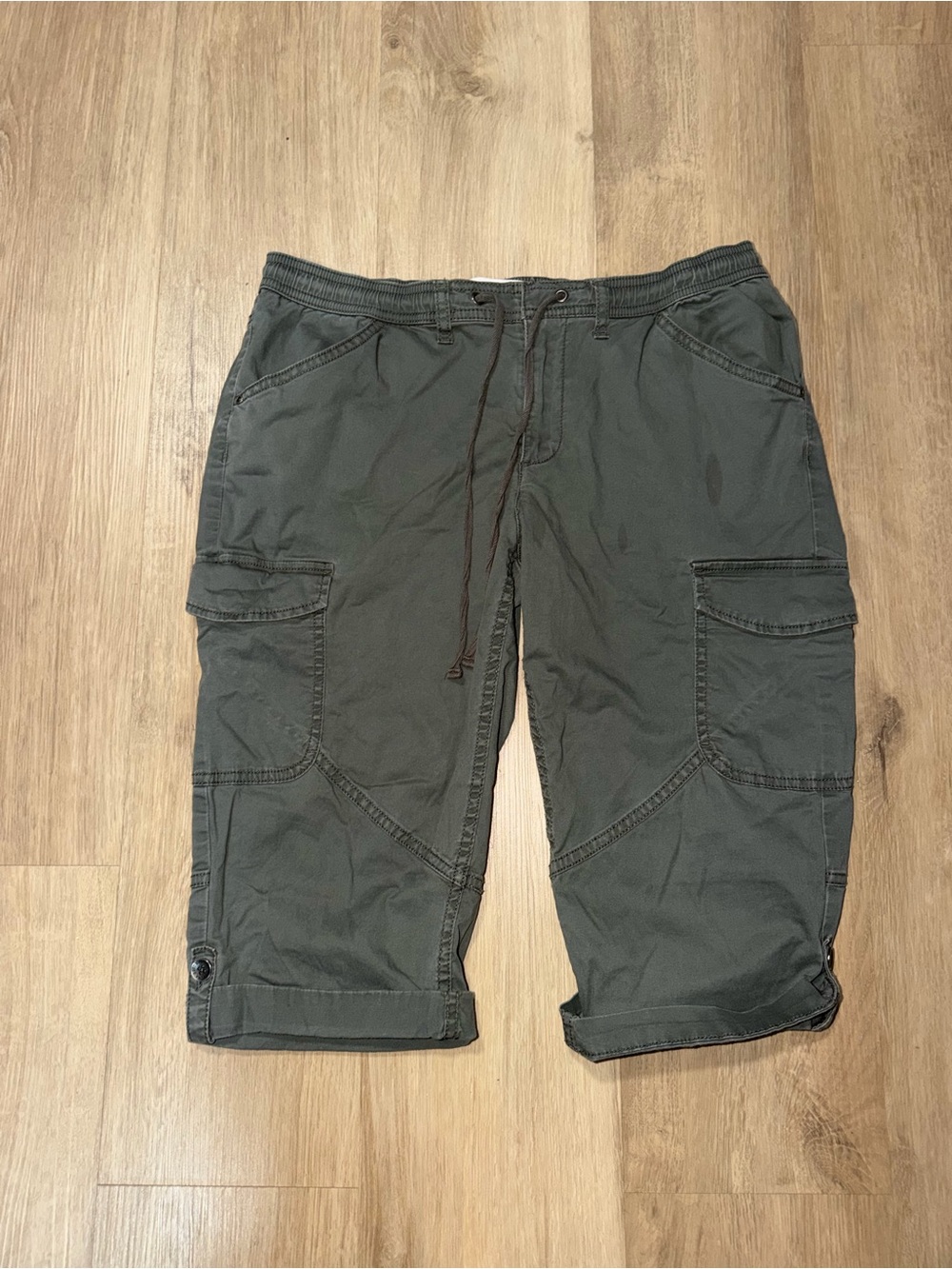 Sonoma Olive Green Women's Capris - Cargo Style